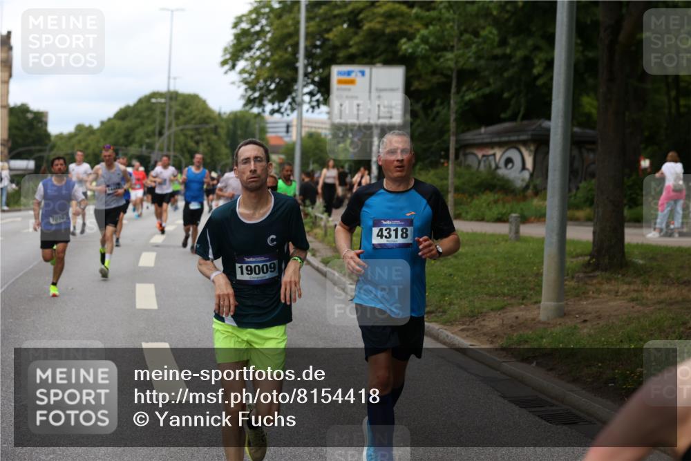 29.06.2025 - hella hamburg halbmarathon Yannick Fuchs http://msf.ph/oto/8154418 29.06.2025 10:37:54 20KM 3109, 3116, 3124, 3146, 3437, 3697, 3928, 4080, 4318, 5506, 6495, 7026, 7093, 7185, 7451, 7508, 7635, 8664, 9114, 10099, 10237, 10493, 11778, 11848, 12153, 12327, 12623, 12657, 12723, 12776, 13348, 13398, 13897, 14201, 14210, 14484, 14690, 14849, 15383, 15932, 16105, 16314, 16338, 16648, 16997, 17391, 17403, 17516, 18449, 18678, 18775, 19009, 19038, 19051, 19090, 19229 meine-sportfotos.de