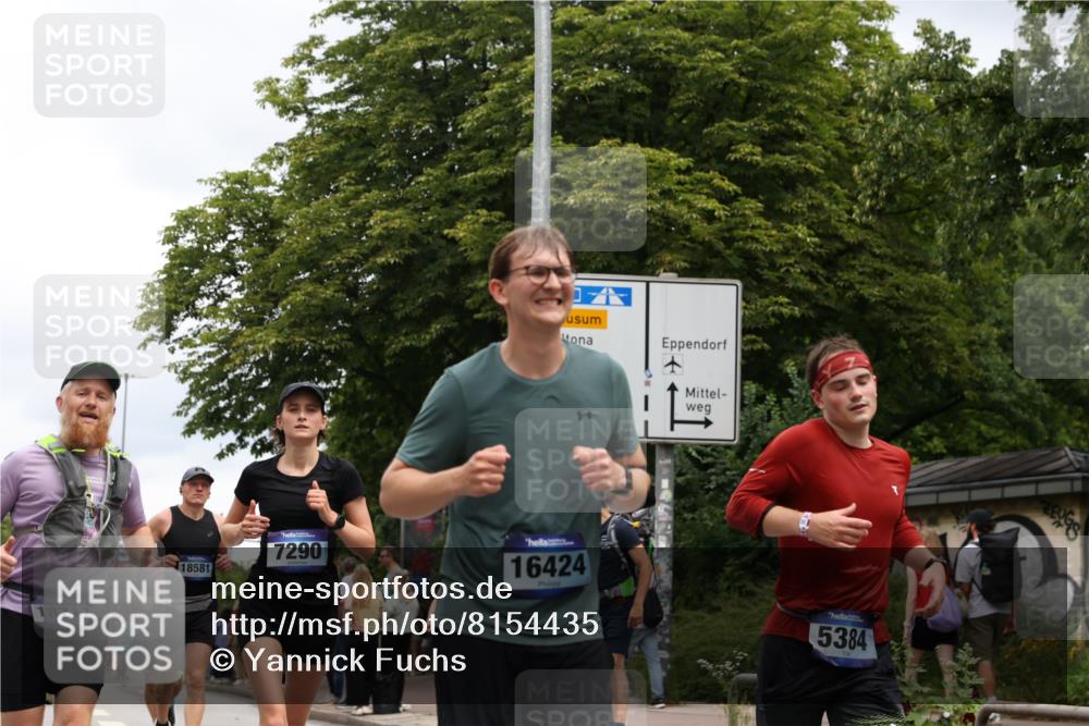 29.06.2025 - hella hamburg halbmarathon Yannick Fuchs http://msf.ph/oto/8154435 29.06.2025 10:57:51 20KM 1254, 1316, 1334, 1464, 2685, 4328, 5305, 5384, 7042, 7290, 8561, 9191, 10705, 10766, 11149, 11527, 11657, 11771, 12315, 12316, 12662, 13171, 13542, 13841, 14135, 14493, 15093, 15532, 15897, 16424, 16426, 16639, 16995, 17061, 17071, 17112, 17437, 17685, 17686, 17730, 18395, 18581, 18717 meine-sportfotos.de