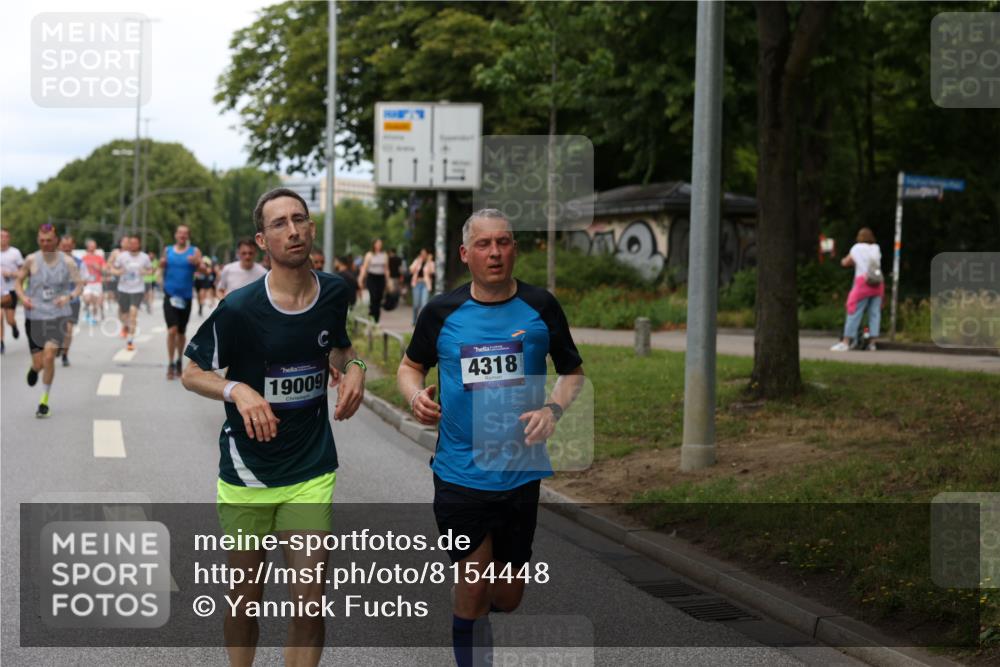 29.06.2025 - hella hamburg halbmarathon Yannick Fuchs http://msf.ph/oto/8154448 29.06.2025 10:37:54 20KM 3109, 3116, 3124, 3146, 3437, 3697, 3928, 4080, 4318, 5506, 6495, 7026, 7093, 7185, 7451, 7508, 7635, 8664, 9114, 10099, 10237, 10493, 11778, 11848, 12153, 12327, 12623, 12657, 12723, 12776, 13348, 13398, 13897, 14201, 14210, 14484, 14690, 14849, 15383, 15932, 16105, 16314, 16338, 16648, 16997, 17391, 17403, 17516, 18449, 18678, 18775, 19009, 19038, 19051, 19090, 19229 meine-sportfotos.de