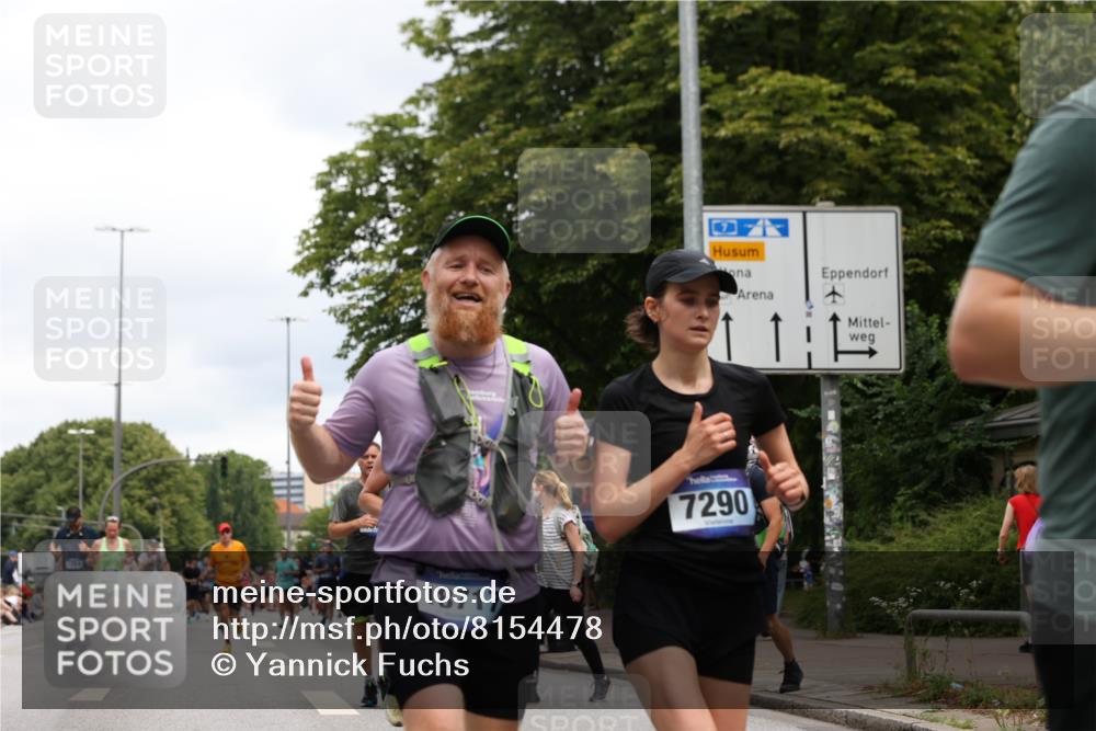 29.06.2025 - hella hamburg halbmarathon Yannick Fuchs http://msf.ph/oto/8154478 29.06.2025 10:57:52 20KM 1254, 1334, 1464, 2685, 4328, 5305, 5384, 7042, 7290, 8561, 9191, 10705, 10766, 11149, 11527, 11657, 11771, 12315, 12316, 12662, 13171, 13542, 13841, 14135, 14493, 15093, 15532, 15897, 16424, 16426, 16639, 16995, 17061, 17071, 17112, 17150, 17437, 17685, 17686, 17730, 18395, 18581, 18717 meine-sportfotos.de