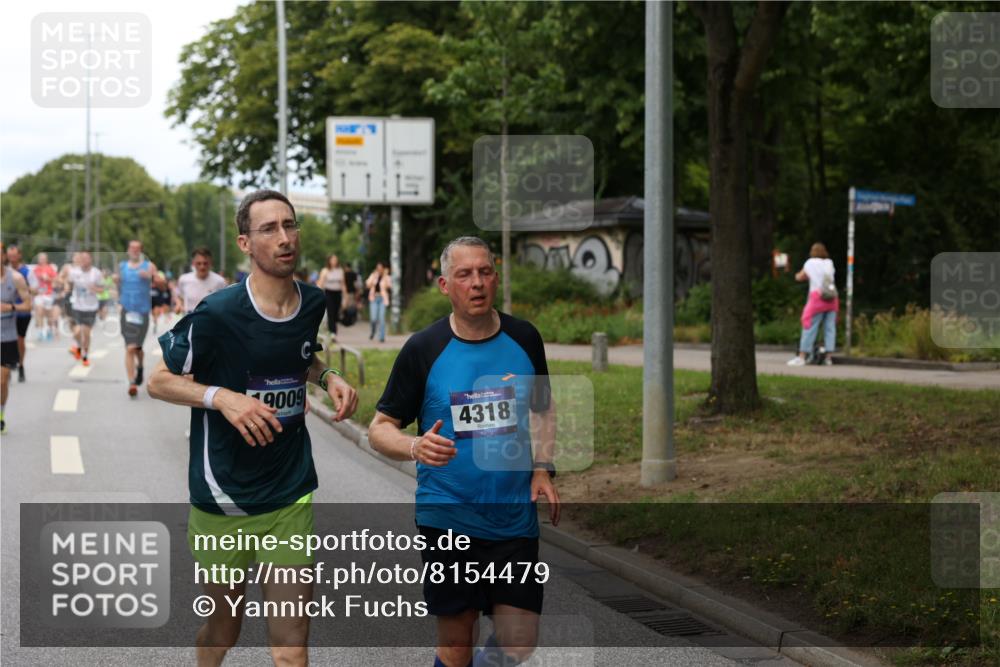 29.06.2025 - hella hamburg halbmarathon Yannick Fuchs http://msf.ph/oto/8154479 29.06.2025 10:37:54 20KM 3109, 3116, 3124, 3146, 3437, 3697, 3928, 4080, 4318, 5506, 6495, 7026, 7093, 7185, 7451, 7508, 7635, 8664, 9114, 10099, 10237, 10493, 11778, 11848, 12153, 12327, 12623, 12657, 12723, 12776, 13348, 13398, 13897, 14201, 14210, 14484, 14690, 14849, 15383, 15932, 16105, 16314, 16338, 16648, 16997, 17391, 17403, 17516, 18449, 18678, 18775, 19009, 19038, 19051, 19090, 19229 meine-sportfotos.de