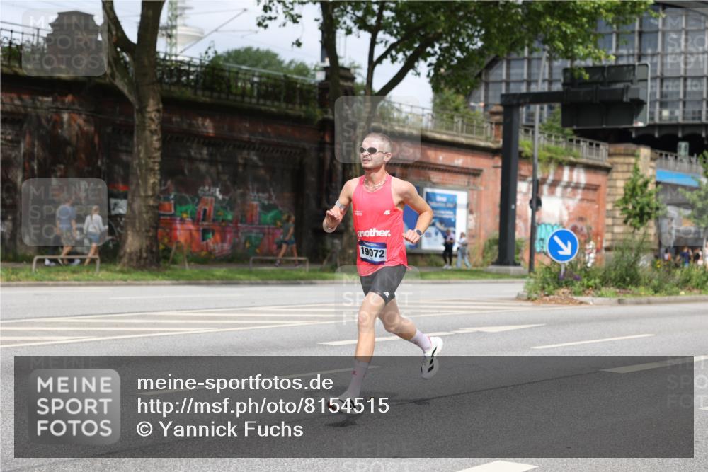 29.06.2025 - hella hamburg halbmarathon Yannick Fuchs http://msf.ph/oto/8154515 29.06.2025 10:13:48 20KM 14932, 15166, 19072 meine-sportfotos.de