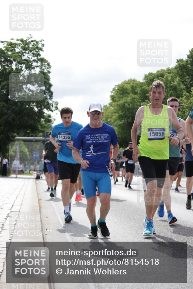 29.06.2025 - hella hamburg halbmarathon Jannik Wohlers http://msf.ph/oto/8154518 29.06.2025 10:16:19 Lombardsbrücke 1117, 1240, 1403, 1602, 1825, 2347, 2912, 3088, 3176, 3450, 3687, 4478, 5036, 5037, 6328, 6488, 6742, 6941, 6948, 7158, 7358, 8317, 8619, 8707, 8857, 9091, 9208, 9332, 9492, 9664, 9676, 9891, 10076, 10232, 10314, 10317, 10320, 10575, 11236, 11335, 11428, 11442, 12230, 12297, 12417, 12872, 12911, 13114, 13365, 13712, 13851, 13859, 14219, 14646, 15658, 15861, 16098, 16100, 16186, 16376, 16740, 16856, 17527, 17604, 17838, 17845, 17857, 18245 meine-sportfotos.de