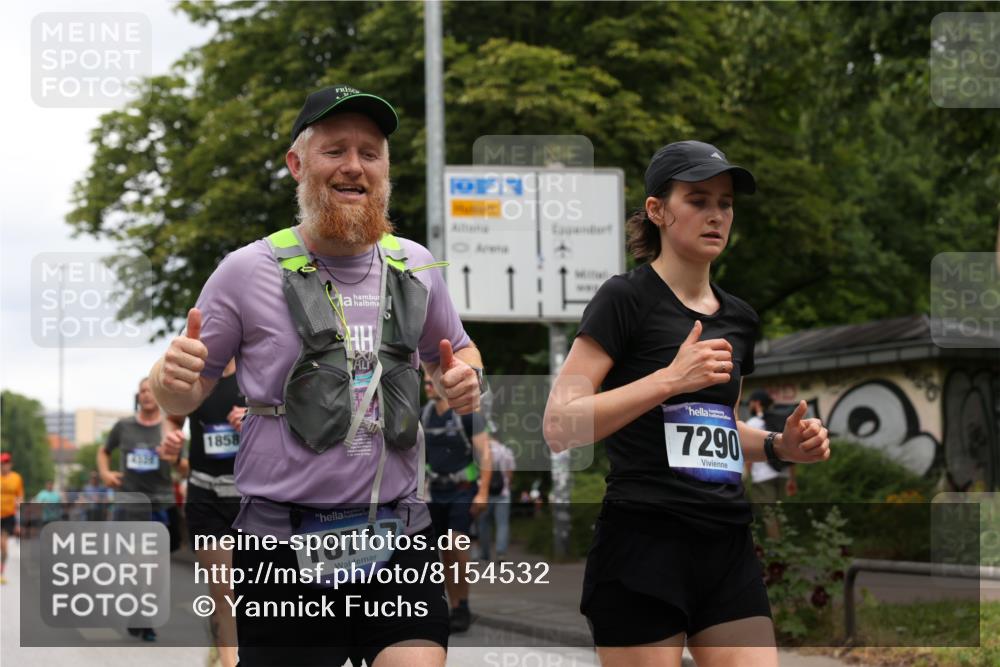 29.06.2025 - hella hamburg halbmarathon Yannick Fuchs http://msf.ph/oto/8154532 29.06.2025 10:57:52 20KM 1254, 1334, 1464, 2685, 4328, 5305, 5384, 7042, 7290, 8561, 9191, 10705, 10766, 11149, 11527, 11657, 11771, 12315, 12316, 12662, 13171, 13542, 13841, 14135, 14493, 15093, 15532, 15897, 16424, 16426, 16639, 16995, 17061, 17071, 17112, 17150, 17437, 17685, 17686, 17730, 18395, 18581, 18717 meine-sportfotos.de