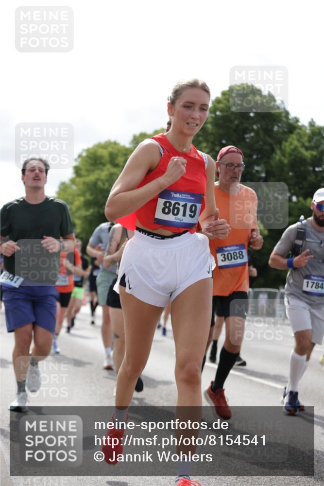 29.06.2025 - hella hamburg halbmarathon Jannik Wohlers http://msf.ph/oto/8154541 29.06.2025 10:16:22 Lombardsbrücke 1117, 1240, 1403, 1602, 1825, 2347, 2912, 3088, 3176, 3450, 5036, 5037, 6328, 6488, 6742, 6941, 6948, 7360, 7924, 8317, 8619, 8857, 9091, 9208, 9332, 9492, 9664, 9676, 9891, 10076, 10232, 10314, 10317, 10320, 10926, 11236, 11335, 11428, 11442, 12230, 12297, 12417, 12872, 12911, 13114, 13365, 13712, 13851, 13859, 14219, 14646, 15381, 15658, 15713, 15861, 16098, 16100, 16376, 16709, 16856, 17449, 17527, 17604, 17845, 17857, 18245 meine-sportfotos.de