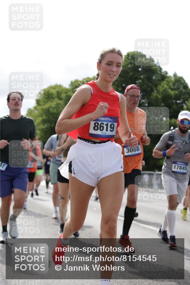 29.06.2025 - hella hamburg halbmarathon Jannik Wohlers http://msf.ph/oto/8154545 29.06.2025 10:16:22 Lombardsbrücke 1117, 1240, 1403, 1602, 1825, 2347, 2912, 3088, 3176, 3450, 5036, 5037, 6328, 6488, 6742, 6941, 6948, 7360, 7924, 8317, 8619, 8857, 9091, 9208, 9332, 9492, 9664, 9676, 9891, 10076, 10232, 10314, 10317, 10320, 10926, 11236, 11335, 11428, 11442, 12230, 12297, 12417, 12872, 12911, 13114, 13365, 13712, 13851, 13859, 14219, 14646, 15381, 15658, 15713, 15861, 16098, 16100, 16376, 16709, 16856, 17449, 17527, 17604, 17845, 17857, 18245 meine-sportfotos.de