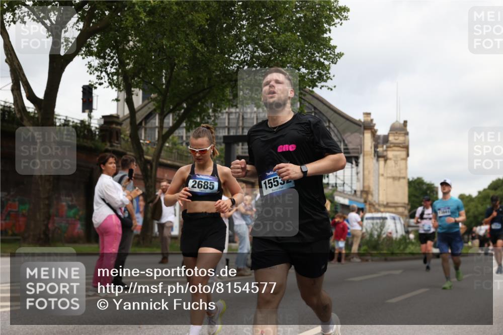 29.06.2025 - hella hamburg halbmarathon Yannick Fuchs http://msf.ph/oto/8154577 29.06.2025 10:57:54 20KM 1254, 1334, 1464, 2685, 4328, 5384, 7042, 7290, 7907, 8561, 9191, 10705, 11149, 11657, 11771, 12315, 12316, 12662, 13171, 13503, 13542, 13841, 14135, 14493, 15093, 15532, 15897, 16424, 16426, 16639, 16995, 17061, 17112, 17150, 17437, 17685, 17686, 17730, 18395, 18581, 18717 meine-sportfotos.de