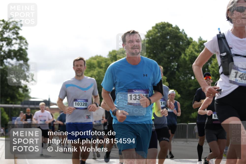 29.06.2025 - hella hamburg halbmarathon Jannik Wohlers http://msf.ph/oto/8154594 29.06.2025 10:16:27 Lombardsbrücke 1117, 1240, 1331, 1403, 1602, 2225, 3088, 3176, 3450, 5036, 5037, 6328, 6742, 6941, 6948, 7114, 7115, 7257, 7360, 7376, 7924, 7928, 8263, 8317, 8513, 8619, 9091, 9208, 9332, 9492, 9676, 9891, 10165, 10232, 10314, 10317, 10320, 10926, 11335, 11410, 11428, 11442, 12230, 12252, 12289, 12297, 12417, 12640, 13114, 13206, 13365, 13851, 14219, 14597, 14646, 15381, 15564, 15613, 15658, 15713, 15861, 16376, 16459, 16709, 16856, 17449, 17527, 17604, 17845, 17857, 18245 meine-sportfotos.de