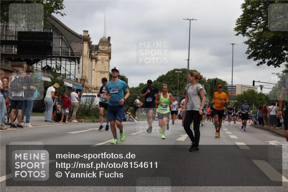 29.06.2025 - hella hamburg halbmarathon Yannick Fuchs http://msf.ph/oto/8154611 29.06.2025 10:57:55 20KM 1254, 1334, 1464, 2685, 2810, 4328, 5384, 7042, 7290, 7907, 8561, 9191, 10705, 11149, 11657, 11771, 12315, 12316, 12662, 13171, 13503, 13542, 13841, 14135, 14493, 15093, 15532, 15897, 16424, 16426, 16995, 17061, 17112, 17150, 17437, 17533, 17685, 17686, 17730, 18395, 18581, 18717 meine-sportfotos.de