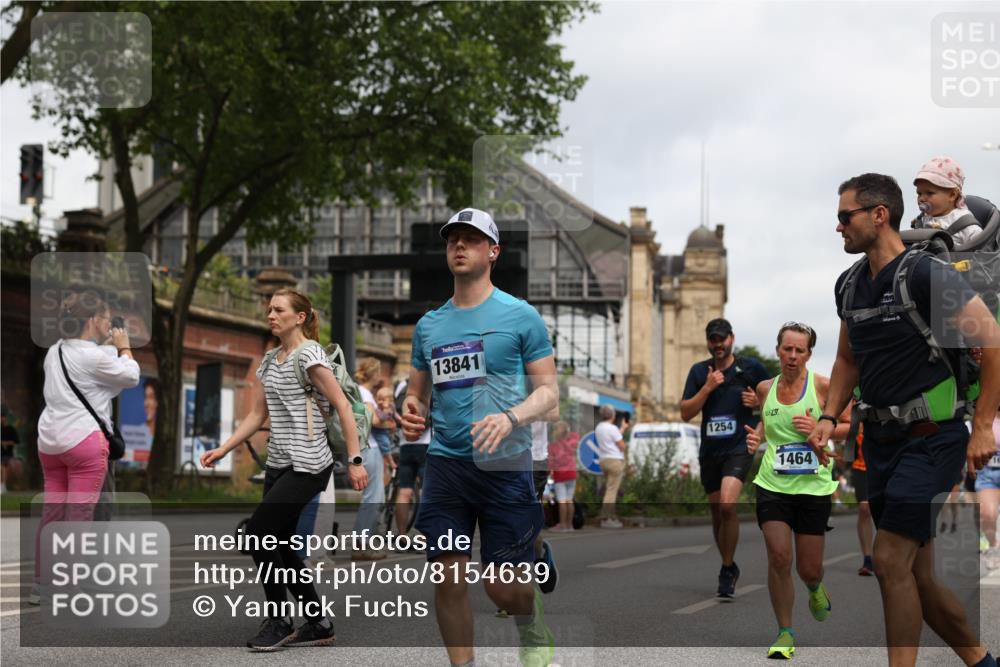29.06.2025 - hella hamburg halbmarathon Yannick Fuchs http://msf.ph/oto/8154639 29.06.2025 10:57:57 20KM 1254, 1334, 1464, 2685, 2810, 4328, 5384, 7042, 7290, 7907, 8561, 9191, 10705, 11149, 11657, 12662, 13171, 13503, 13542, 13841, 14135, 14225, 14493, 15093, 15532, 15897, 16424, 16995, 17061, 17112, 17150, 17437, 17533, 17685, 17686, 17730, 18395, 18581, 18717 meine-sportfotos.de