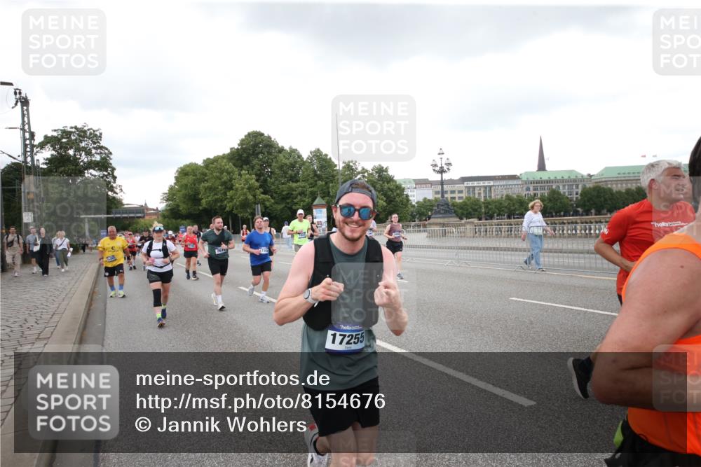 29.06.2025 - hella hamburg halbmarathon Jannik Wohlers http://msf.ph/oto/8154676 29.06.2025 10:53:30 Lombardsbrücke 1017, 1263, 1687, 1744, 1753, 1789, 2079, 2372, 2854, 3055, 3079, 3249, 3465, 3467, 3557, 4801, 5430, 5856, 5898, 5964, 6039, 6192, 6273, 6583, 7039, 7614, 8924, 9503, 9572, 9771, 11390, 11472, 11493, 11769, 12283, 12611, 13034, 13316, 13350, 13368, 14171, 14596, 14665, 14799, 15047, 15191, 15290, 15791, 16313, 16748, 16930, 17255, 17309, 17622, 18348, 18365, 18902, 19019 meine-sportfotos.de
