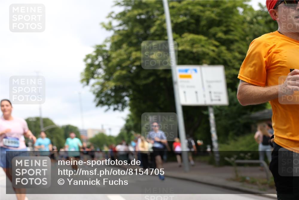 29.06.2025 - hella hamburg halbmarathon Yannick Fuchs http://msf.ph/oto/8154705 29.06.2025 10:58:00 20KM 1254, 1334, 1464, 2685, 2810, 4328, 5384, 7042, 7290, 7907, 8561, 9191, 11149, 12479, 12662, 13503, 13542, 13841, 14225, 15093, 15532, 15797, 15897, 16424, 16995, 17061, 17112, 17150, 17533, 17685, 17686, 17730, 18395, 18581, 18717 meine-sportfotos.de