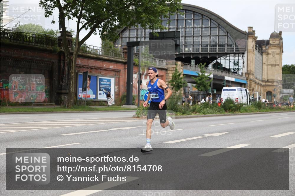 29.06.2025 - hella hamburg halbmarathon Yannick Fuchs http://msf.ph/oto/8154708 29.06.2025 10:14:24 20KM 53, 6380, 11342, 15495 meine-sportfotos.de