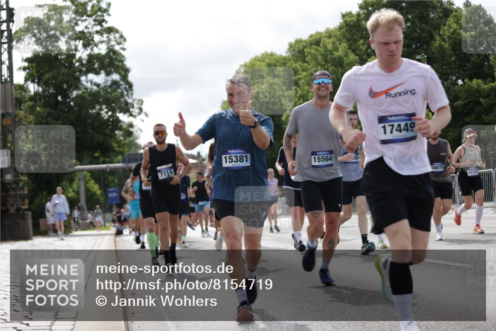 29.06.2025 - hella hamburg halbmarathon Jannik Wohlers http://msf.ph/oto/8154719 29.06.2025 10:16:31 Lombardsbrücke 1117, 1240, 1331, 1348, 1403, 1553, 1602, 2225, 3088, 3450, 3622, 6328, 6742, 6941, 6948, 7114, 7115, 7257, 7345, 7360, 7376, 7924, 7928, 8263, 8513, 8619, 9091, 9208, 9332, 9492, 9891, 10165, 10314, 10317, 10320, 10735, 10926, 11335, 11410, 11428, 11442, 12043, 12252, 12289, 12297, 12640, 13206, 13365, 13851, 14597, 14646, 15381, 15564, 15613, 15658, 15713, 15861, 16376, 16447, 16459, 16709, 17449, 17527, 17604, 17661, 17845, 17857, 18245 meine-sportfotos.de