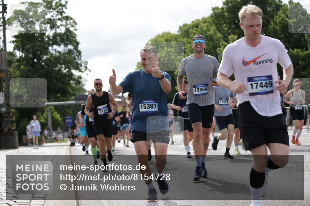 29.06.2025 - hella hamburg halbmarathon Jannik Wohlers http://msf.ph/oto/8154728 29.06.2025 10:16:31 Lombardsbrücke 1117, 1240, 1331, 1348, 1403, 1553, 1602, 2225, 3088, 3450, 3622, 6328, 6742, 6941, 6948, 7114, 7115, 7257, 7345, 7360, 7376, 7924, 7928, 8263, 8513, 8619, 9091, 9208, 9332, 9492, 9891, 10165, 10314, 10317, 10320, 10735, 10926, 11335, 11410, 11428, 11442, 12043, 12252, 12289, 12297, 12640, 13206, 13365, 13851, 14597, 14646, 15381, 15564, 15613, 15658, 15713, 15861, 16376, 16447, 16459, 16709, 17449, 17527, 17604, 17661, 17845, 17857, 18245 meine-sportfotos.de