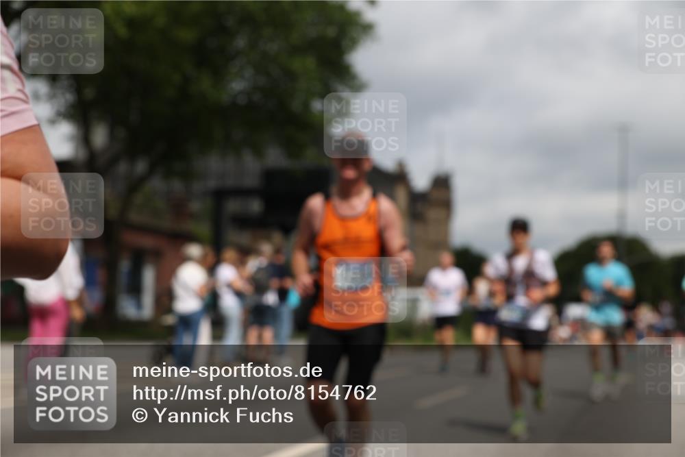 29.06.2025 - hella hamburg halbmarathon Yannick Fuchs http://msf.ph/oto/8154762 29.06.2025 10:58:01 20KM 1254, 1334, 1464, 2685, 2810, 4328, 7042, 7290, 7907, 8561, 8890, 9191, 11149, 12479, 12662, 13503, 13542, 13841, 14225, 14970, 15093, 15532, 15797, 15897, 16424, 16995, 17061, 17112, 17150, 17533, 17685, 17686, 17730, 18395, 18581, 18717 meine-sportfotos.de