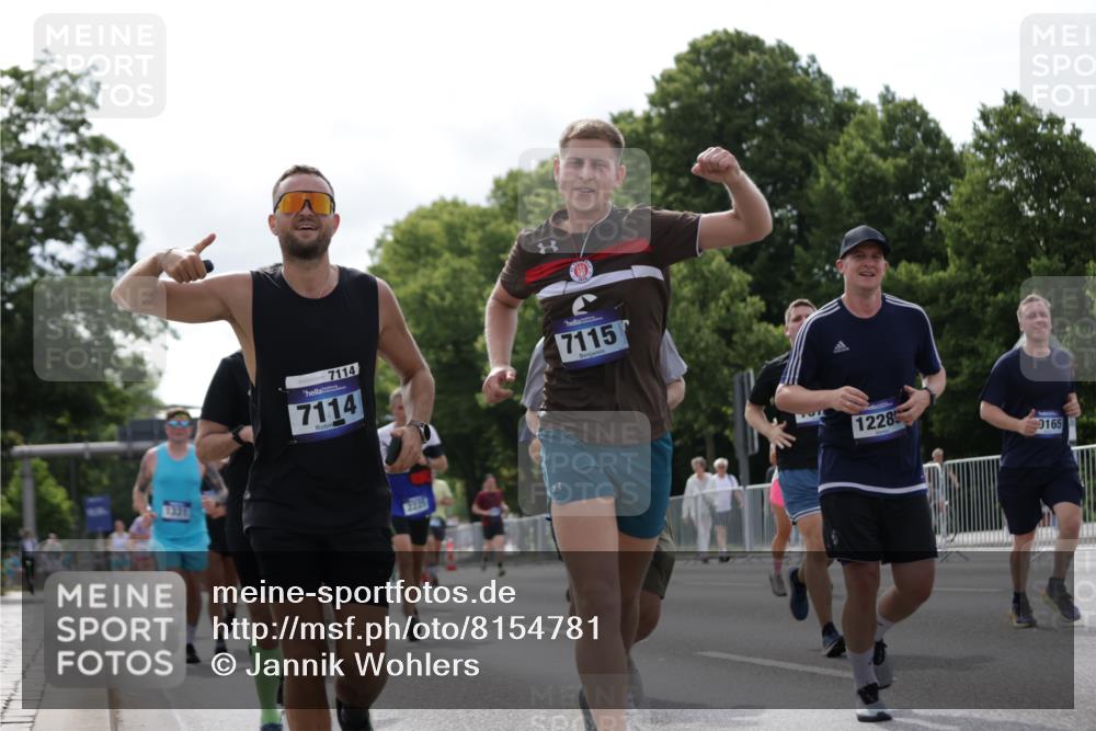 29.06.2025 - hella hamburg halbmarathon Jannik Wohlers http://msf.ph/oto/8154781 29.06.2025 10:16:33 Lombardsbrücke 1117, 1137, 1240, 1331, 1348, 1403, 1553, 1602, 2225, 3088, 3450, 3622, 6328, 6742, 6941, 6948, 7114, 7115, 7257, 7345, 7360, 7376, 7924, 7928, 8263, 8513, 8619, 9091, 9208, 9492, 9647, 9891, 10165, 10314, 10317, 10320, 10735, 10926, 11410, 12043, 12252, 12289, 12297, 12640, 13206, 13365, 13605, 13851, 14597, 14646, 15381, 15564, 15613, 15713, 16447, 16459, 16704, 16709, 17010, 17449, 17527, 17661, 17741, 17845, 18245 meine-sportfotos.de