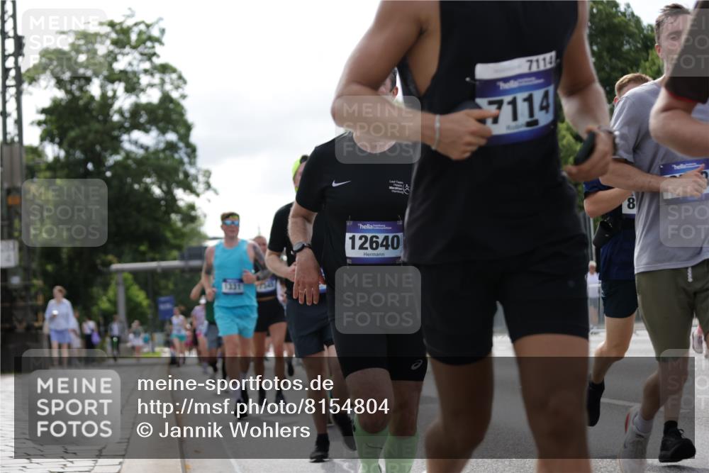 29.06.2025 - hella hamburg halbmarathon Jannik Wohlers http://msf.ph/oto/8154804 29.06.2025 10:16:34 Lombardsbrücke 1117, 1137, 1240, 1298, 1331, 1348, 1403, 1553, 1602, 2225, 3088, 3210, 3450, 3622, 6328, 6742, 6941, 6948, 7114, 7115, 7257, 7345, 7360, 7376, 7924, 7928, 8263, 8513, 8619, 8983, 9091, 9208, 9647, 9891, 10165, 10314, 10317, 10320, 10735, 10926, 11410, 12043, 12252, 12289, 12297, 12640, 13206, 13365, 13605, 13851, 14597, 14646, 15140, 15381, 15564, 15613, 15713, 16447, 16459, 16704, 16709, 17010, 17449, 17527, 17661, 17741, 18245 meine-sportfotos.de