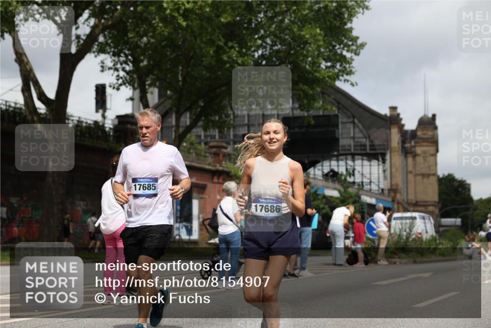 29.06.2025 - hella hamburg halbmarathon Yannick Fuchs http://msf.ph/oto/8154907 29.06.2025 10:58:05 20KM 1254, 1334, 1464, 2810, 3919, 4328, 7042, 7907, 8561, 8810, 8890, 9191, 11149, 12479, 13503, 13542, 13841, 14225, 14970, 15093, 15698, 15797, 16594, 16995, 17061, 17112, 17150, 17533, 17685, 17686, 17730, 18395, 18581 meine-sportfotos.de