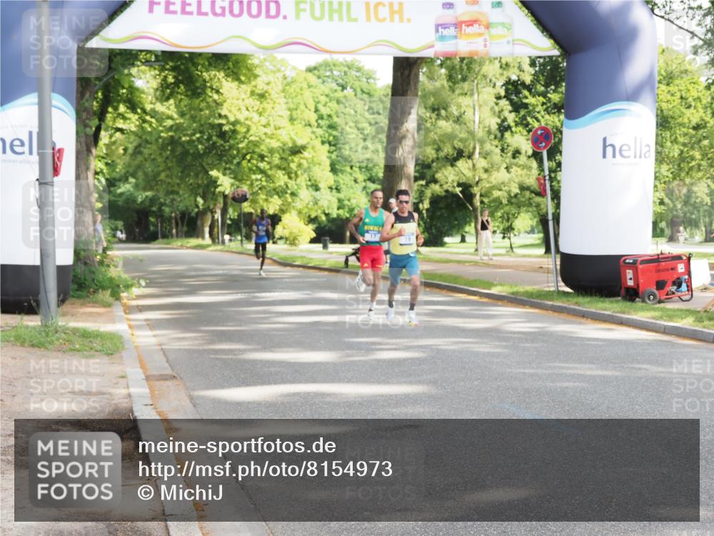29.06.2025 - hella hamburg halbmarathon MichiJ http://msf.ph/oto/8154973 29.06.2025 09:57:48 Zwischen KM18-KM19 19 meine-sportfotos.de
