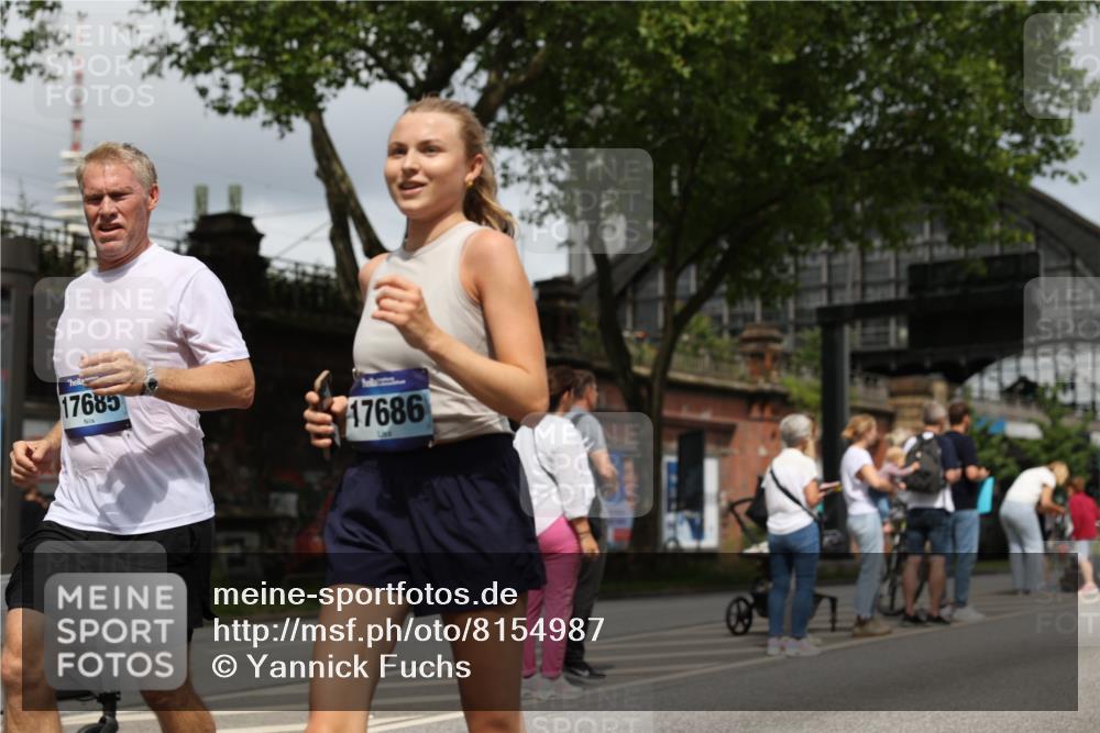 29.06.2025 - hella hamburg halbmarathon Yannick Fuchs http://msf.ph/oto/8154987 29.06.2025 10:58:06 20KM 1254, 1334, 1464, 2810, 3919, 7042, 7907, 8561, 8810, 8890, 9191, 11149, 12479, 13503, 13542, 13841, 14225, 14970, 15093, 15698, 15797, 16594, 16995, 17061, 17112, 17150, 17533, 17685, 17686, 17730, 18395, 18581 meine-sportfotos.de