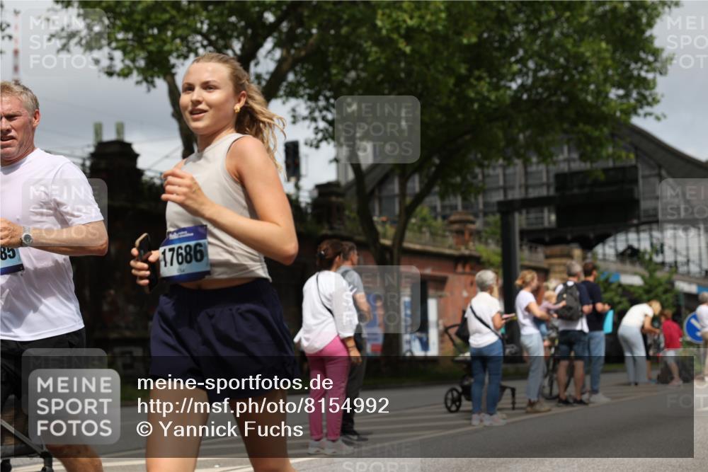 29.06.2025 - hella hamburg halbmarathon Yannick Fuchs http://msf.ph/oto/8154992 29.06.2025 10:58:06 20KM 1254, 1334, 1464, 2810, 3919, 7042, 7907, 8561, 8810, 8890, 9191, 11149, 12479, 13503, 13542, 13841, 14225, 14970, 15093, 15698, 15797, 16594, 16995, 17061, 17112, 17150, 17533, 17685, 17686, 17730, 18395, 18581 meine-sportfotos.de