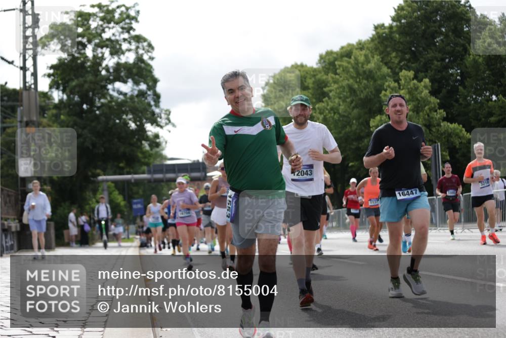 29.06.2025 - hella hamburg halbmarathon Jannik Wohlers http://msf.ph/oto/8155004 29.06.2025 10:16:39 Lombardsbrücke 1137, 1298, 1331, 1348, 1356, 1553, 1602, 2225, 2908, 3210, 3622, 5390, 5929, 5930, 5995, 7114, 7115, 7257, 7345, 7360, 7376, 7924, 7928, 8263, 8513, 8558, 8983, 9647, 10165, 10314, 10317, 10320, 10735, 10926, 11410, 12043, 12100, 12252, 12289, 12640, 13206, 13605, 14597, 14646, 15140, 15381, 15564, 15613, 15713, 16447, 16459, 16704, 16709, 16817, 17010, 17449, 17527, 17661, 17741, 17984, 18108, 18571 meine-sportfotos.de