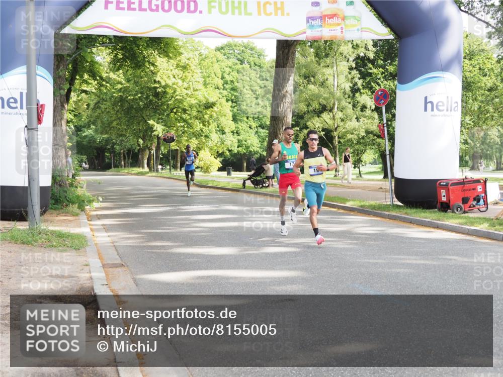 29.06.2025 - hella hamburg halbmarathon MichiJ http://msf.ph/oto/8155005 29.06.2025 09:57:48 Zwischen KM18-KM19 19 meine-sportfotos.de