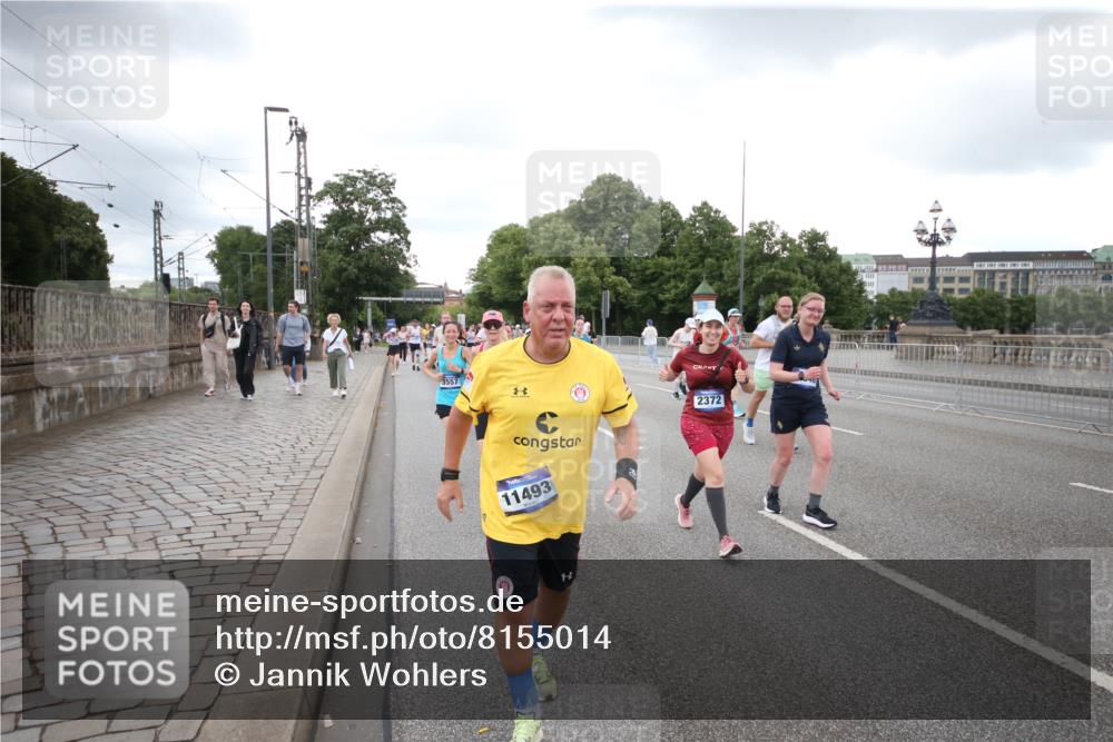 29.06.2025 - hella hamburg halbmarathon Jannik Wohlers http://msf.ph/oto/8155014 29.06.2025 10:53:36 Lombardsbrücke 1017, 1263, 1687, 1744, 1753, 1779, 1789, 2079, 2372, 2600, 2761, 2854, 3055, 3079, 3187, 3188, 3249, 3465, 3467, 3557, 4323, 4685, 4838, 5430, 5804, 5898, 5964, 6192, 6468, 6583, 6988, 7614, 8924, 9138, 9203, 9503, 9572, 11390, 11472, 11769, 11830, 12283, 12429, 12611, 13034, 13350, 13368, 13850, 14171, 14177, 14596, 14665, 15047, 15191, 15791, 16313, 16691, 16888, 16930, 17255, 17309, 17487, 17622, 18348, 18365, 18904, 19019 meine-sportfotos.de