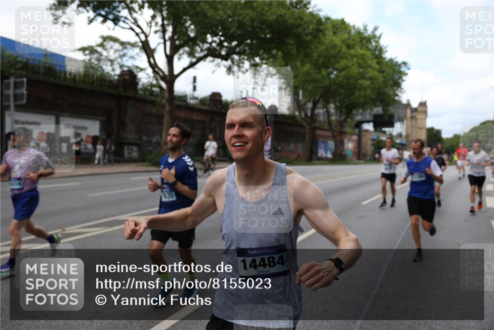 29.06.2025 - hella hamburg halbmarathon Yannick Fuchs http://msf.ph/oto/8155023 29.06.2025 10:37:59 20KM 3109, 3116, 3124, 3146, 3437, 3697, 3928, 4080, 5506, 6495, 7093, 7185, 7451, 7508, 7635, 8664, 9043, 9114, 9931, 10237, 10246, 10493, 11648, 11778, 11848, 12153, 12327, 12438, 12623, 12657, 12776, 13348, 13398, 13897, 14201, 14210, 14484, 14690, 14849, 15383, 15932, 16105, 16314, 16338, 16648, 16720, 16997, 17391, 17403, 17516, 18678, 18775, 19038, 19051, 19090 meine-sportfotos.de