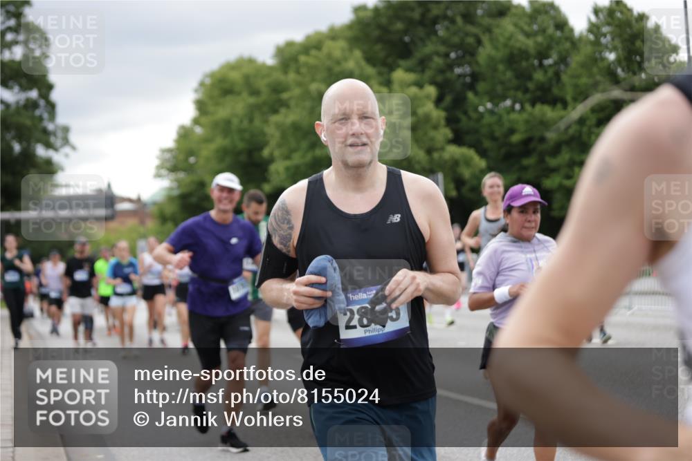 29.06.2025 - hella hamburg halbmarathon Jannik Wohlers http://msf.ph/oto/8155024 29.06.2025 11:00:45 Lombardsbrücke 1181, 2266, 2607, 2791, 2799, 2825, 3487, 3589, 3649, 4054, 4440, 4457, 4513, 4576, 4717, 4840, 5189, 5897, 6378, 6401, 6538, 7008, 7024, 7072, 7399, 8556, 8562, 9184, 9422, 9609, 9662, 9666, 10102, 10250, 10255, 10256, 10272, 10463, 10638, 10941, 11016, 11051, 11280, 11810, 12181, 12257, 12351, 12356, 12357, 12511, 12587, 12914, 13136, 13166, 13319, 13550, 13628, 13768, 13999, 14049, 14231, 14271, 14476, 14565, 14566, 14708, 15340, 15341, 16572, 17679, 18787 meine-sportfotos.de