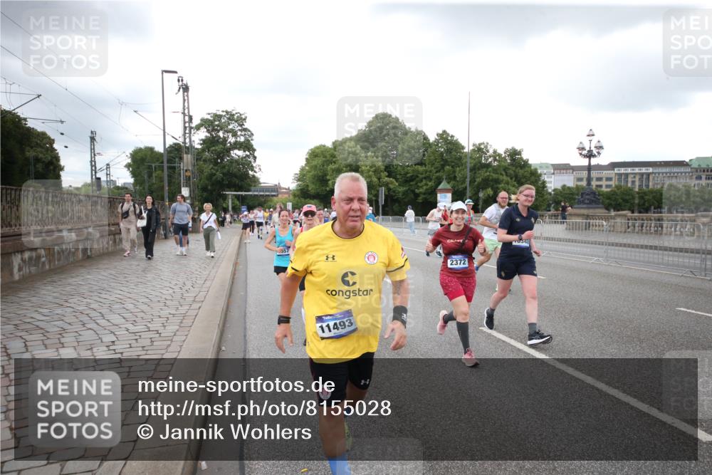 29.06.2025 - hella hamburg halbmarathon Jannik Wohlers http://msf.ph/oto/8155028 29.06.2025 10:53:36 Lombardsbrücke 1017, 1263, 1687, 1744, 1753, 1779, 1789, 2079, 2372, 2600, 2761, 2854, 3055, 3079, 3187, 3188, 3249, 3465, 3467, 3557, 4323, 4685, 4838, 5430, 5804, 5898, 5964, 6192, 6468, 6583, 6988, 7614, 8924, 9138, 9203, 9503, 9572, 11390, 11472, 11769, 11830, 12283, 12429, 12611, 13034, 13350, 13368, 13850, 14171, 14177, 14596, 14665, 15047, 15191, 15791, 16313, 16691, 16888, 16930, 17255, 17309, 17487, 17622, 18348, 18365, 18904, 19019 meine-sportfotos.de
