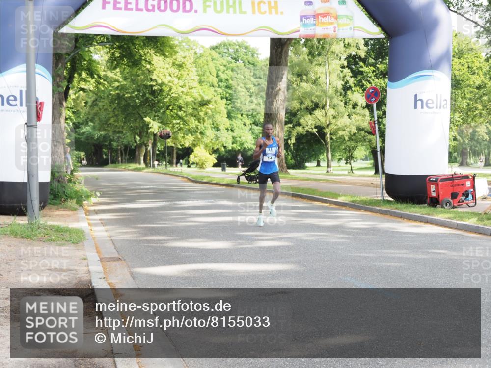 29.06.2025 - hella hamburg halbmarathon MichiJ http://msf.ph/oto/8155033 29.06.2025 09:57:51 Zwischen KM18-KM19 14, 17, 19 meine-sportfotos.de