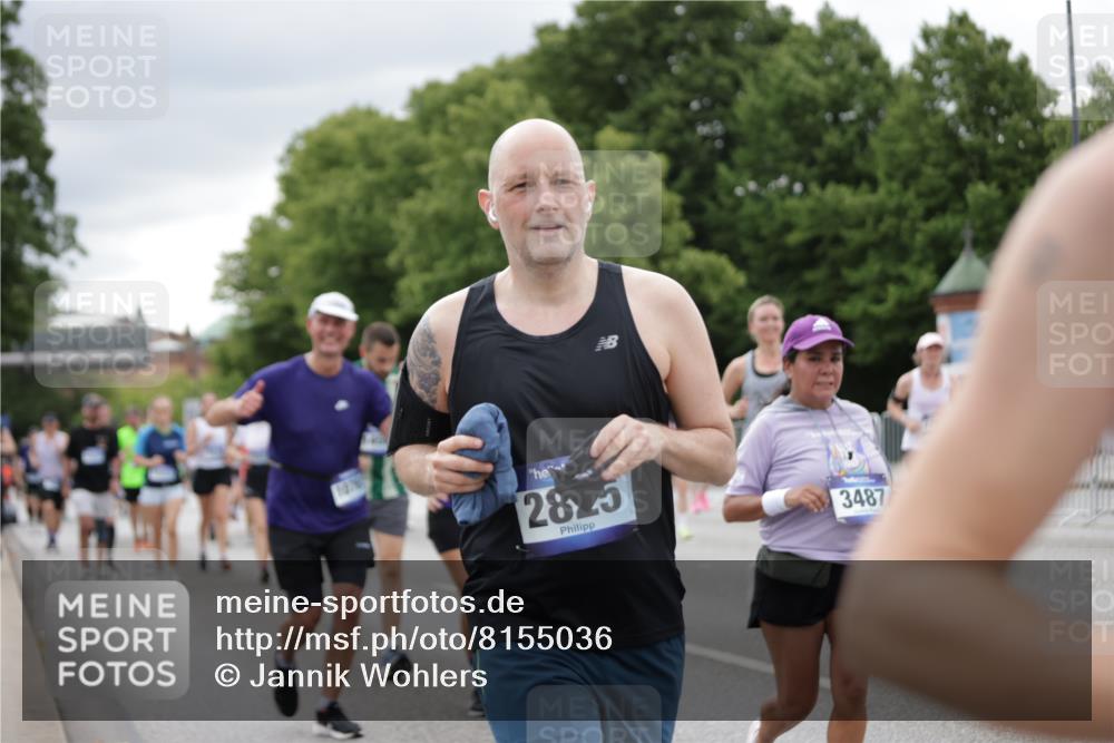 29.06.2025 - hella hamburg halbmarathon Jannik Wohlers http://msf.ph/oto/8155036 29.06.2025 11:00:46 Lombardsbrücke 1181, 2266, 2607, 2791, 2799, 2825, 3487, 3589, 3649, 4054, 4440, 4457, 4513, 4576, 4717, 4840, 5897, 6378, 6538, 6963, 7008, 7024, 7072, 7399, 8556, 8562, 9184, 9422, 9609, 9662, 9666, 10102, 10250, 10255, 10256, 10272, 10463, 10638, 10941, 11016, 11051, 11280, 11810, 12181, 12257, 12351, 12356, 12357, 12511, 12587, 12914, 13136, 13319, 13550, 13768, 13999, 14049, 14231, 14476, 14565, 14566, 14708, 15302, 15340, 15341, 16572, 17679, 18787 meine-sportfotos.de
