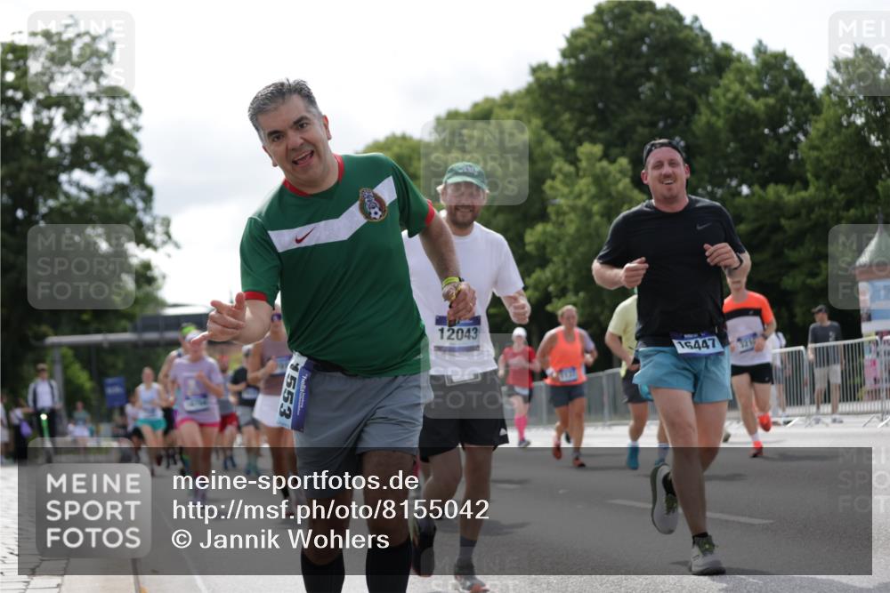 29.06.2025 - hella hamburg halbmarathon Jannik Wohlers http://msf.ph/oto/8155042 29.06.2025 10:16:39 Lombardsbrücke 1137, 1298, 1331, 1348, 1356, 1553, 1602, 2225, 2908, 3210, 3622, 5390, 5929, 5930, 5995, 7114, 7115, 7257, 7345, 7360, 7376, 7924, 7928, 8263, 8513, 8558, 8983, 9647, 10165, 10314, 10317, 10320, 10735, 10926, 11410, 12043, 12100, 12252, 12289, 12640, 13206, 13605, 14597, 14646, 15140, 15381, 15564, 15613, 15713, 16447, 16459, 16704, 16709, 16817, 17010, 17449, 17527, 17661, 17741, 17984, 18108, 18571 meine-sportfotos.de