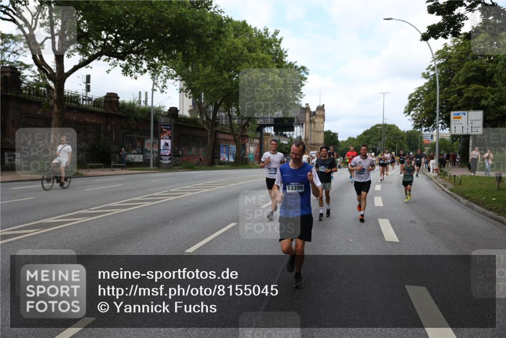 29.06.2025 - hella hamburg halbmarathon Yannick Fuchs http://msf.ph/oto/8155045 29.06.2025 10:37:59 20KM 3109, 3116, 3124, 3146, 3437, 3697, 3928, 4080, 5506, 6495, 7093, 7185, 7451, 7508, 7635, 8664, 9043, 9114, 9931, 10237, 10246, 10493, 11648, 11778, 11848, 12153, 12327, 12438, 12623, 12657, 12776, 13348, 13398, 13897, 14201, 14210, 14484, 14690, 14849, 15383, 15932, 16105, 16314, 16338, 16648, 16720, 16997, 17391, 17403, 17516, 18678, 18775, 19038, 19051, 19090 meine-sportfotos.de