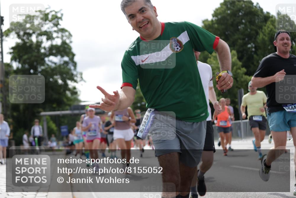 29.06.2025 - hella hamburg halbmarathon Jannik Wohlers http://msf.ph/oto/8155052 29.06.2025 10:16:40 Lombardsbrücke 1137, 1298, 1331, 1348, 1356, 1553, 2225, 2908, 3210, 3622, 5390, 5929, 5930, 5995, 7114, 7115, 7257, 7345, 7360, 7376, 7924, 7928, 8253, 8263, 8513, 8558, 8983, 9647, 10165, 10317, 10735, 10926, 11410, 12043, 12100, 12252, 12289, 12640, 13206, 13605, 14597, 14646, 15140, 15381, 15564, 15613, 15713, 16447, 16459, 16704, 16709, 16817, 17010, 17449, 17661, 17741, 17984, 18108, 18571 meine-sportfotos.de