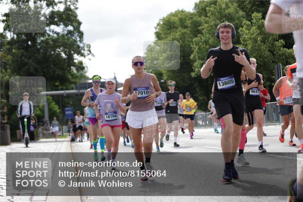 29.06.2025 - hella hamburg halbmarathon Jannik Wohlers http://msf.ph/oto/8155064 29.06.2025 10:16:41 Lombardsbrücke 1083, 1137, 1298, 1331, 1348, 1356, 1553, 2225, 2908, 3210, 3464, 3466, 3622, 5023, 5390, 5929, 5930, 5995, 7114, 7115, 7257, 7345, 7360, 7376, 7924, 7928, 8253, 8263, 8513, 8558, 8983, 9647, 10165, 10735, 10926, 11410, 12043, 12100, 12166, 12252, 12289, 12640, 13206, 13605, 14597, 14950, 15140, 15381, 15564, 15613, 15713, 16447, 16459, 16704, 16709, 16817, 17010, 17449, 17661, 17741, 17984, 18108, 18571 meine-sportfotos.de