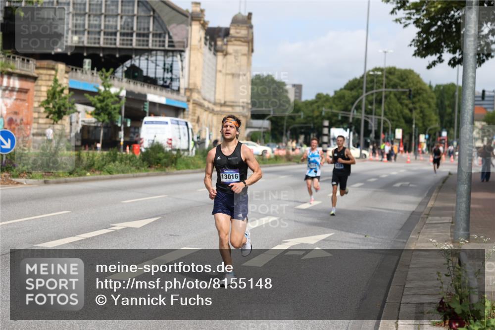 29.06.2025 - hella hamburg halbmarathon Yannick Fuchs http://msf.ph/oto/8155148 29.06.2025 10:15:01 20KM 2659, 4524, 13016, 14188, 19108 meine-sportfotos.de