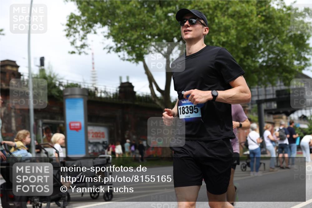 29.06.2025 - hella hamburg halbmarathon Yannick Fuchs http://msf.ph/oto/8155165 29.06.2025 10:58:10 20KM 1254, 1334, 2810, 3919, 4542, 6100, 7042, 7907, 8810, 8890, 9191, 9680, 10694, 12479, 12646, 13503, 13542, 13841, 13901, 14225, 14970, 15093, 15698, 15797, 16594, 17061, 17112, 17150, 17533, 17685, 17686, 18321, 18395, 18581, 19240 meine-sportfotos.de