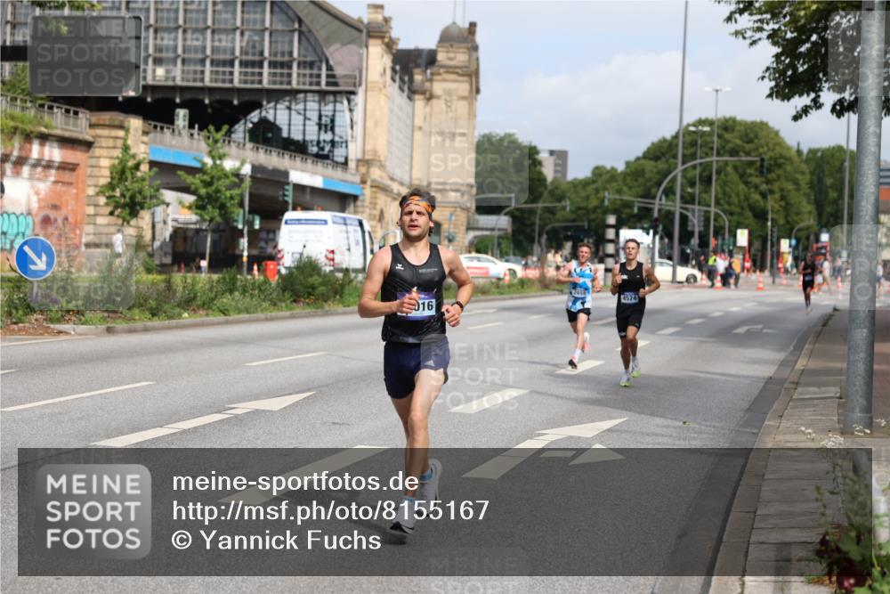 29.06.2025 - hella hamburg halbmarathon Yannick Fuchs http://msf.ph/oto/8155167 29.06.2025 10:15:01 20KM 2659, 4524, 13016, 14188, 19108 meine-sportfotos.de