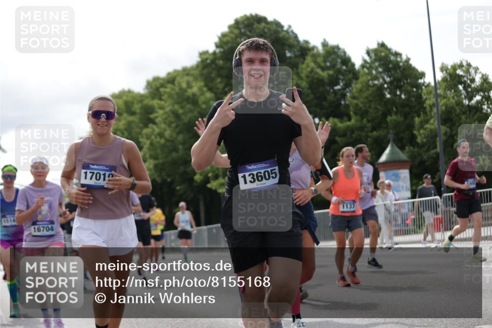 29.06.2025 - hella hamburg halbmarathon Jannik Wohlers http://msf.ph/oto/8155168 29.06.2025 10:16:42 Lombardsbrücke 1083, 1137, 1298, 1331, 1348, 1356, 1553, 2225, 2908, 3210, 3464, 3466, 3622, 5023, 5390, 5929, 5930, 5995, 6126, 6522, 7114, 7115, 7257, 7345, 7376, 7924, 7928, 8253, 8263, 8513, 8558, 8983, 9647, 10165, 10735, 10926, 11410, 12042, 12043, 12100, 12166, 12252, 12289, 12640, 13206, 13605, 14597, 14950, 15140, 15381, 15564, 15613, 16447, 16459, 16704, 16709, 16817, 17010, 17449, 17661, 17741, 17984, 18108, 18571 meine-sportfotos.de