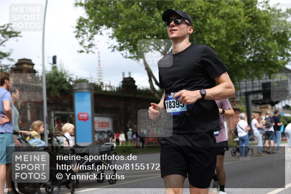 29.06.2025 - hella hamburg halbmarathon Yannick Fuchs http://msf.ph/oto/8155172 29.06.2025 10:58:10 20KM 1254, 1334, 2810, 3919, 4542, 6100, 7042, 7907, 8810, 8890, 9191, 9680, 10694, 12479, 12646, 13503, 13542, 13841, 13901, 14225, 14970, 15093, 15698, 15797, 16594, 17061, 17112, 17150, 17533, 17685, 17686, 18321, 18395, 18581, 19240 meine-sportfotos.de