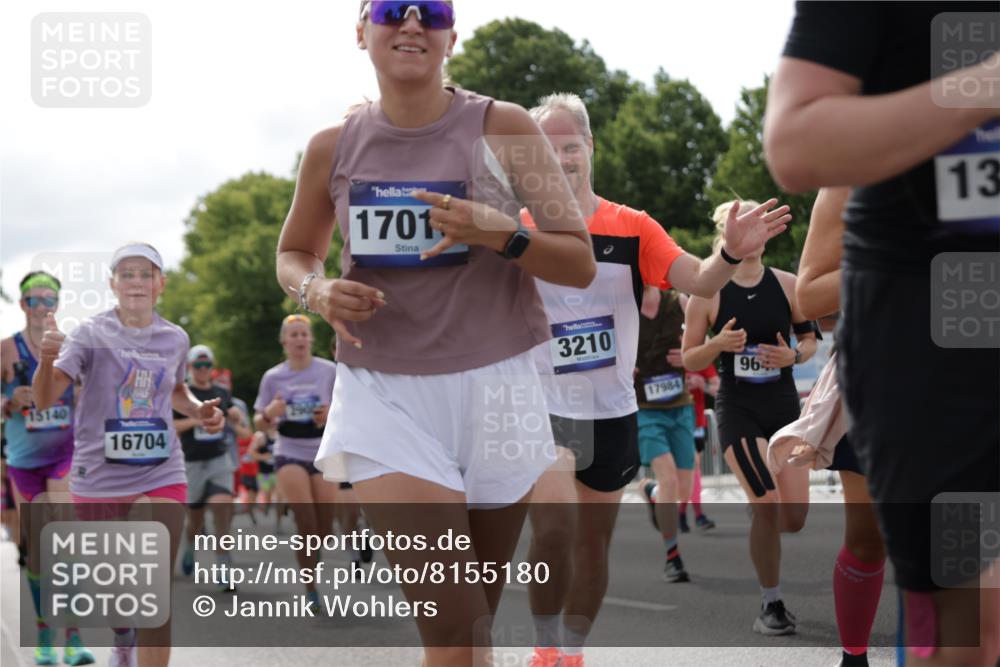 29.06.2025 - hella hamburg halbmarathon Jannik Wohlers http://msf.ph/oto/8155180 29.06.2025 10:16:43 Lombardsbrücke 1083, 1137, 1298, 1331, 1348, 1356, 1553, 2225, 2908, 3210, 3464, 3466, 3622, 5023, 5390, 5929, 5930, 5995, 6126, 6128, 6522, 7114, 7115, 7257, 7345, 7376, 7928, 8253, 8263, 8513, 8558, 8983, 9152, 9259, 9647, 10165, 10592, 10735, 11102, 11410, 12042, 12043, 12100, 12166, 12252, 12289, 12640, 13206, 13605, 14597, 14950, 15140, 15381, 15564, 15613, 16447, 16459, 16704, 16817, 17010, 17058, 17661, 17741, 17984, 18108, 18571 meine-sportfotos.de