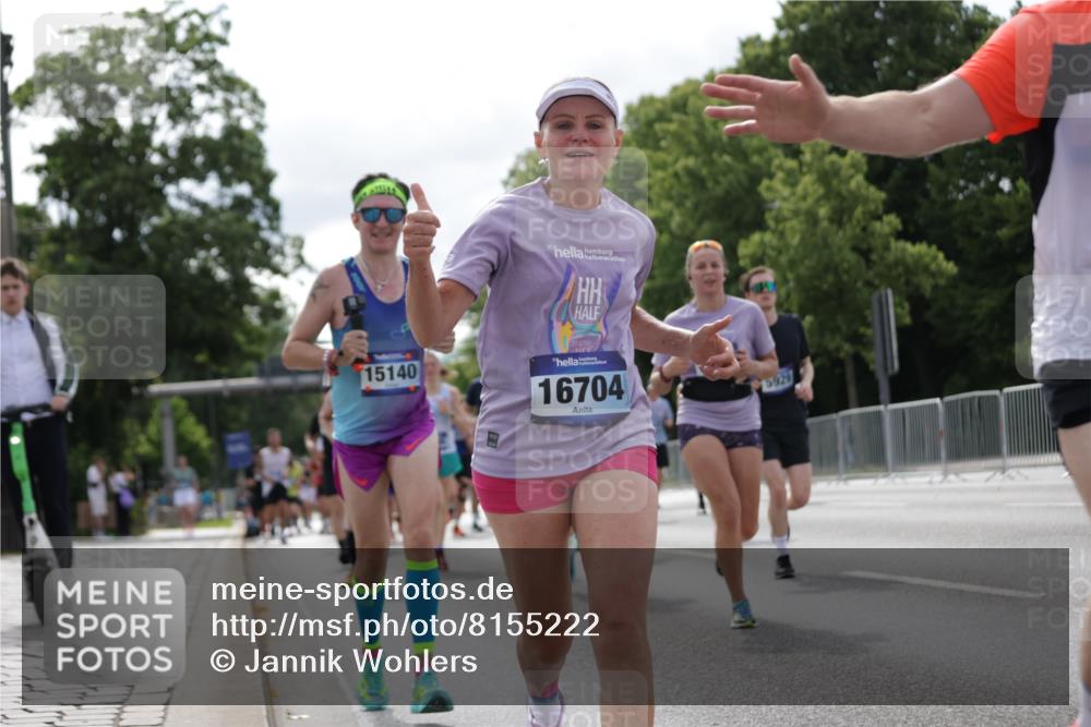 29.06.2025 - hella hamburg halbmarathon Jannik Wohlers http://msf.ph/oto/8155222 29.06.2025 10:16:43 Lombardsbrücke 1083, 1137, 1298, 1331, 1348, 1356, 1553, 2225, 2908, 3210, 3464, 3466, 3622, 5023, 5390, 5929, 5930, 5995, 6126, 6128, 6522, 7114, 7115, 7257, 7345, 7376, 7928, 8253, 8263, 8513, 8558, 8983, 9152, 9259, 9647, 10165, 10592, 10735, 11102, 11410, 12042, 12043, 12100, 12166, 12252, 12289, 12640, 13206, 13605, 14597, 14950, 15140, 15381, 15564, 15613, 16447, 16459, 16704, 16817, 17010, 17058, 17661, 17741, 17984, 18108, 18571 meine-sportfotos.de