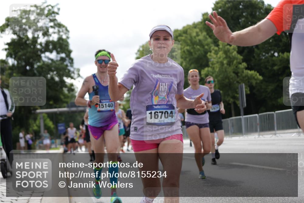29.06.2025 - hella hamburg halbmarathon Jannik Wohlers http://msf.ph/oto/8155234 29.06.2025 10:16:43 Lombardsbrücke 1083, 1137, 1298, 1331, 1348, 1356, 1553, 2225, 2908, 3210, 3464, 3466, 3622, 5023, 5390, 5929, 5930, 5995, 6126, 6128, 6522, 7114, 7115, 7257, 7345, 7376, 7928, 8253, 8263, 8513, 8558, 8983, 9152, 9259, 9647, 10165, 10592, 10735, 11102, 11410, 12042, 12043, 12100, 12166, 12252, 12289, 12640, 13206, 13605, 14597, 14950, 15140, 15381, 15564, 15613, 16447, 16459, 16704, 16817, 17010, 17058, 17661, 17741, 17984, 18108, 18571 meine-sportfotos.de