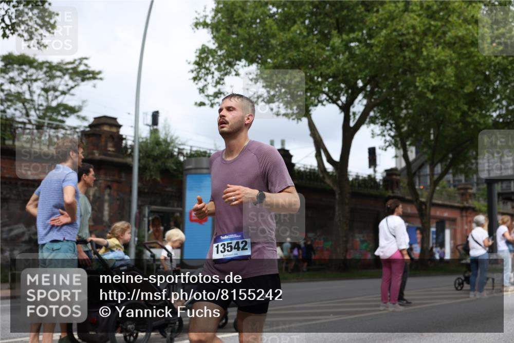 29.06.2025 - hella hamburg halbmarathon Yannick Fuchs http://msf.ph/oto/8155242 29.06.2025 10:58:11 20KM 1254, 1334, 2810, 3919, 4542, 6100, 7042, 7907, 8171, 8810, 8890, 9191, 9680, 9816, 10694, 11960, 12479, 12646, 13503, 13542, 13901, 14225, 14822, 14970, 15093, 15698, 15797, 16594, 16753, 17112, 17150, 17533, 17685, 17686, 18321, 18395, 18581, 18739, 19240 meine-sportfotos.de