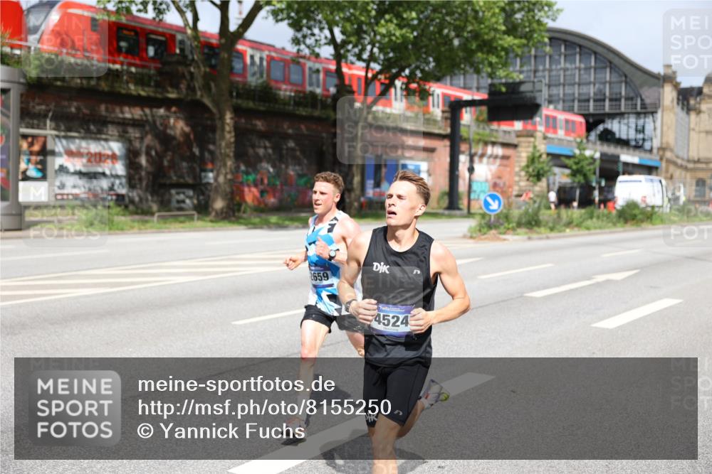 29.06.2025 - hella hamburg halbmarathon Yannick Fuchs http://msf.ph/oto/8155250 29.06.2025 10:15:05 20KM 2659, 4524, 13016, 14188, 19108 meine-sportfotos.de