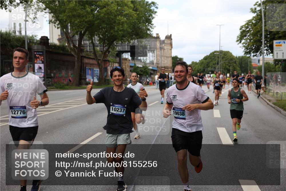 29.06.2025 - hella hamburg halbmarathon Yannick Fuchs http://msf.ph/oto/8155256 29.06.2025 10:38:01 20KM 3109, 3116, 3124, 3146, 3437, 3697, 3928, 4080, 5506, 5692, 6495, 7093, 7185, 7451, 8664, 9043, 9114, 9931, 10237, 10246, 10493, 11153, 11648, 11778, 11848, 12327, 12438, 12623, 12657, 12776, 13348, 13897, 14690, 15383, 15932, 16105, 16338, 16648, 16720, 16997, 17391, 17403, 17516, 18678, 18775, 19038, 19051, 19090 meine-sportfotos.de