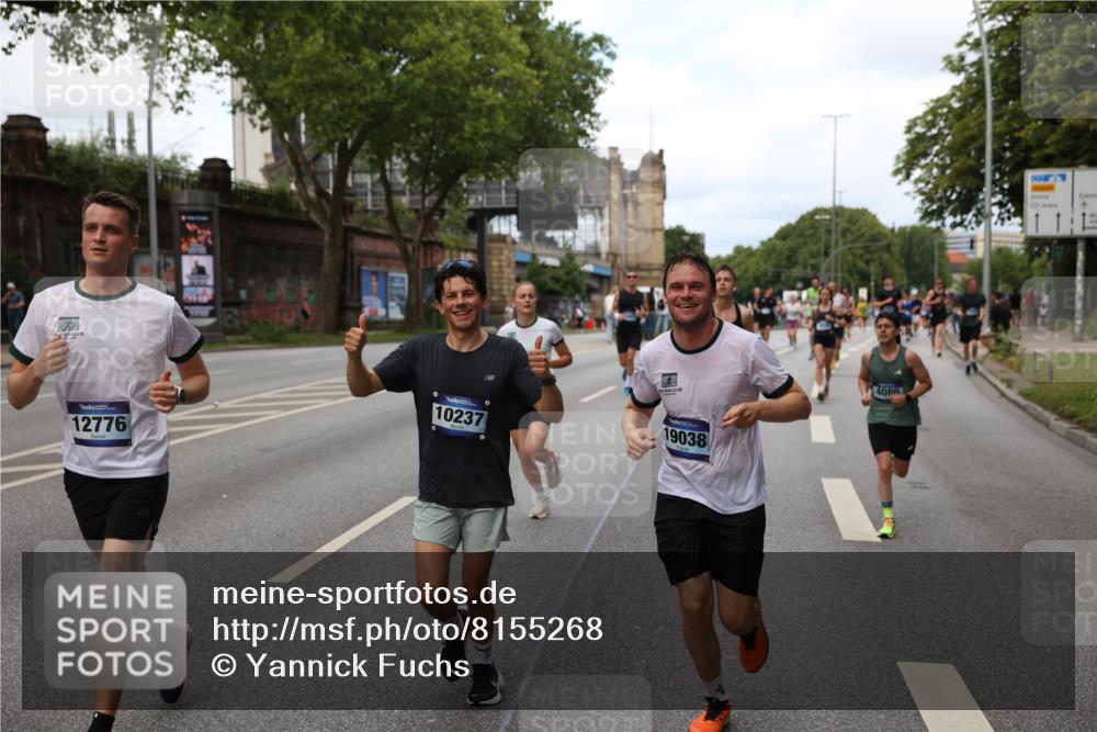 29.06.2025 - hella hamburg halbmarathon Yannick Fuchs http://msf.ph/oto/8155268 29.06.2025 10:38:01 20KM 3109, 3116, 3124, 3146, 3437, 3697, 3928, 4080, 5506, 5692, 6495, 7093, 7185, 7451, 8664, 9043, 9114, 9931, 10237, 10246, 10493, 11153, 11648, 11778, 11848, 12327, 12438, 12623, 12657, 12776, 13348, 13897, 14690, 15383, 15932, 16105, 16338, 16648, 16720, 16997, 17391, 17403, 17516, 18678, 18775, 19038, 19051, 19090 meine-sportfotos.de